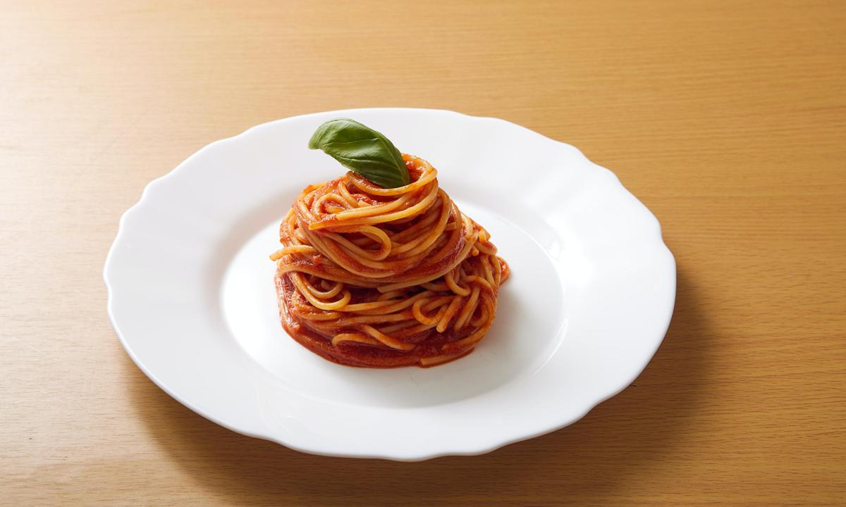 Spaghetti on a plate