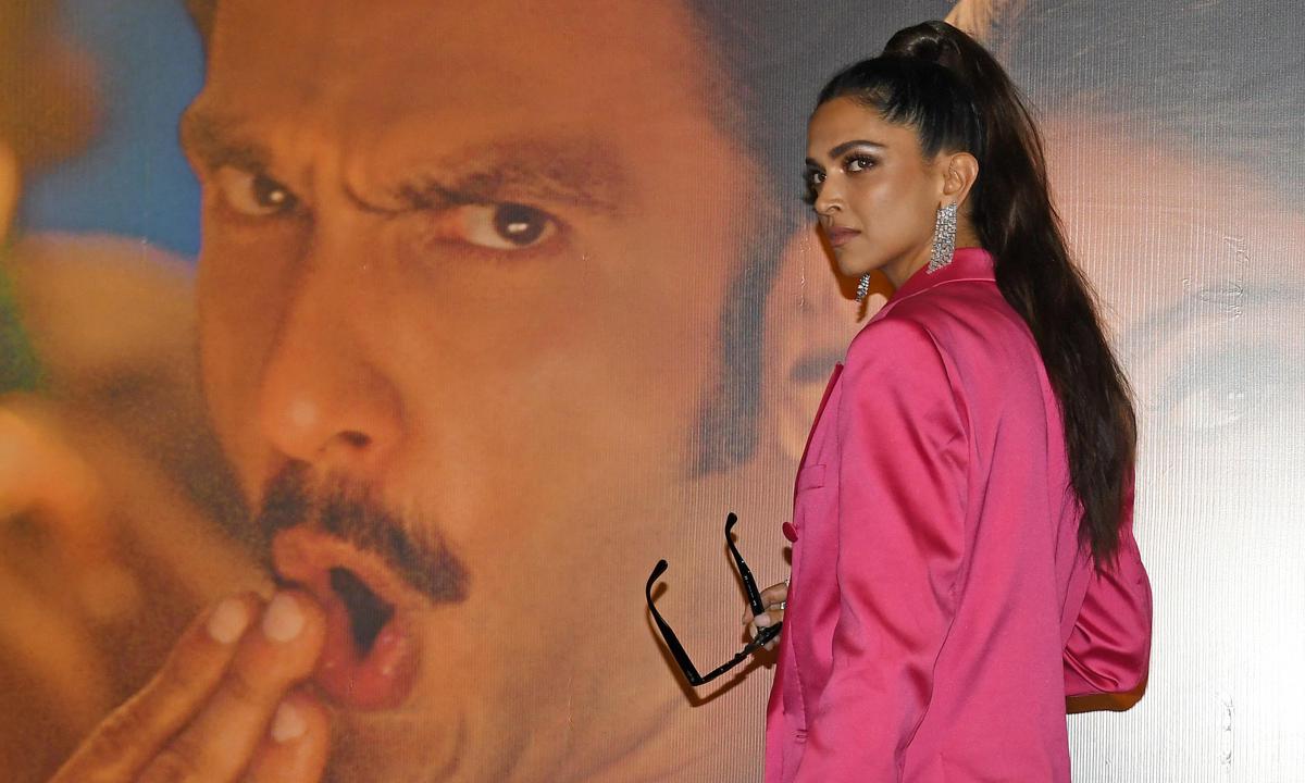 Is Deepika Padukone's FIFA Outfit Really That Controversial