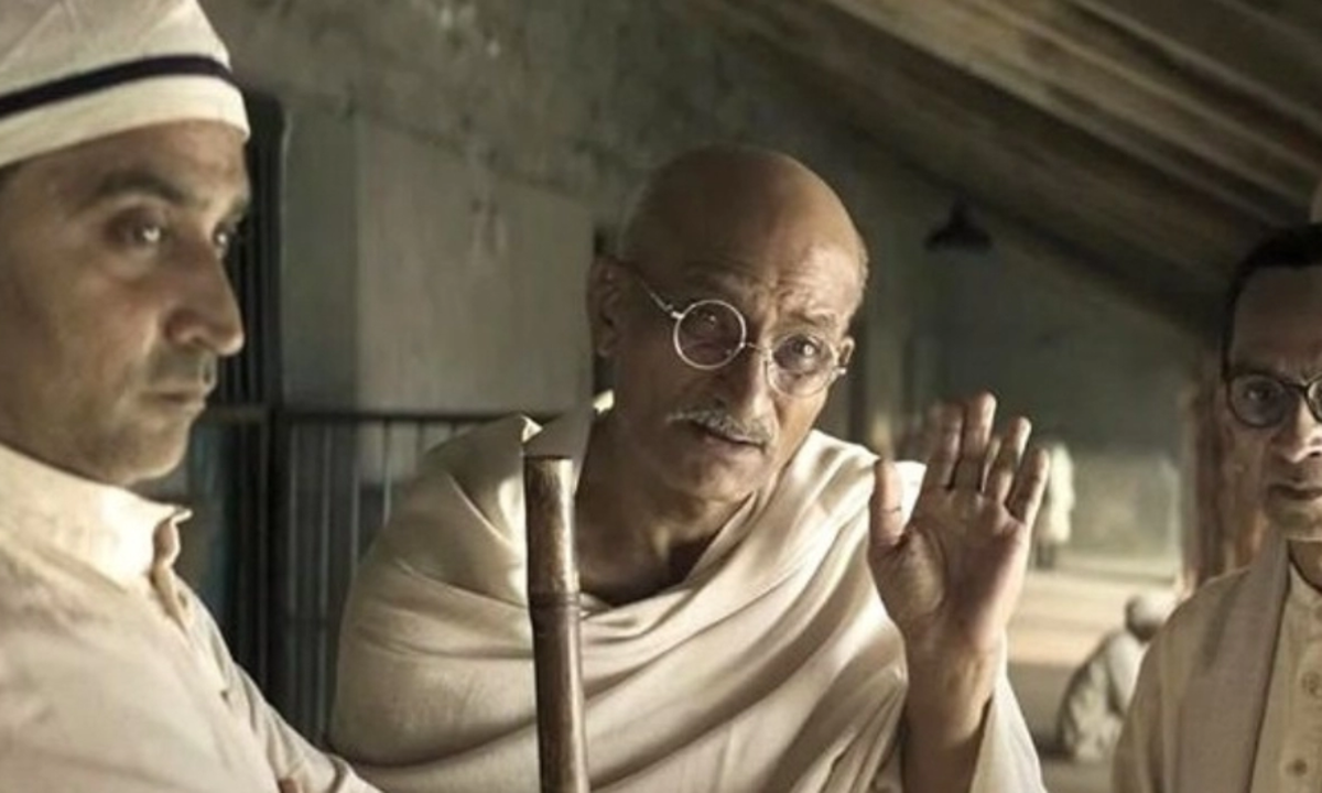 Gandhi Godse: Ek Yudh trailer